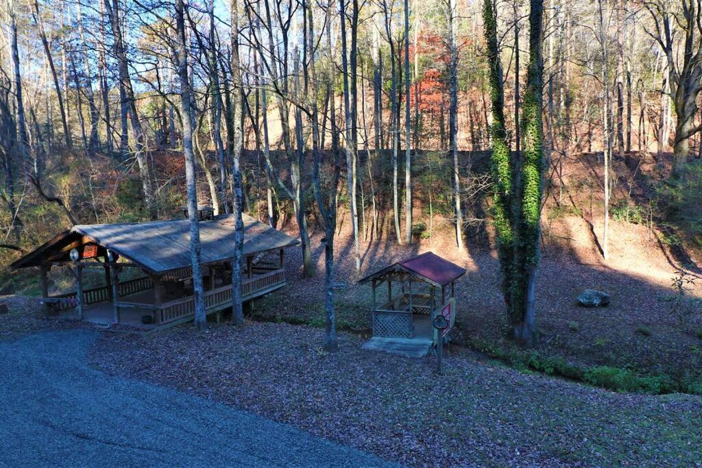 Amazing Fireplace And Stream #11 Holiday home *