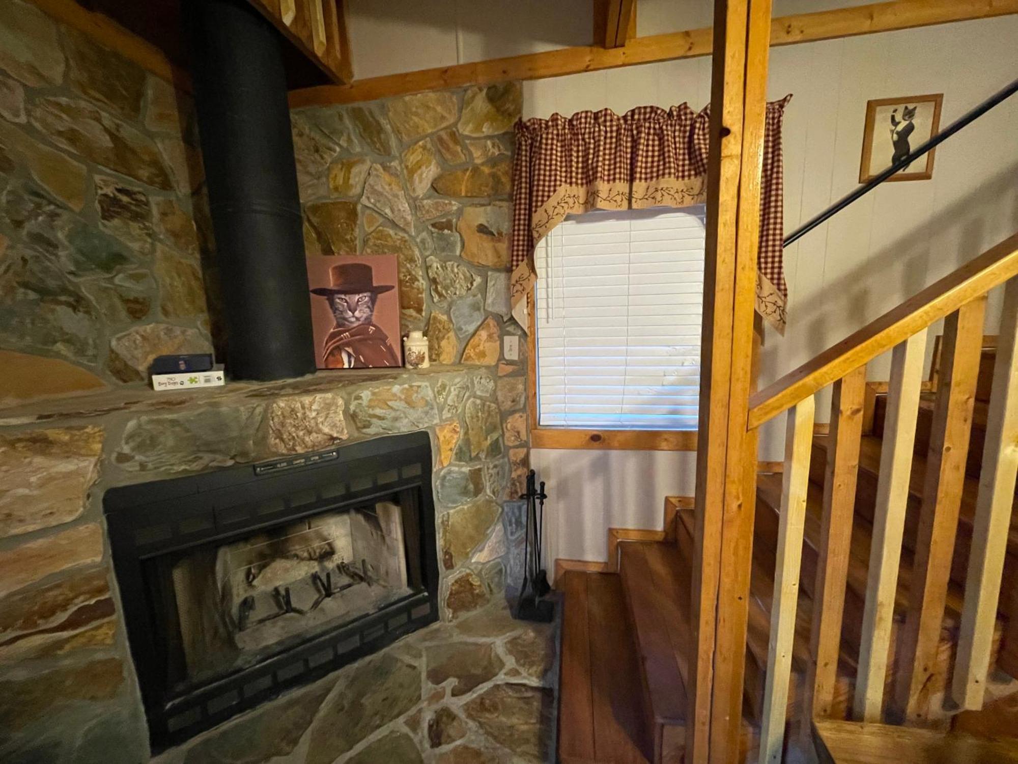 Holiday home Amazing Fireplace And Stream #11 *